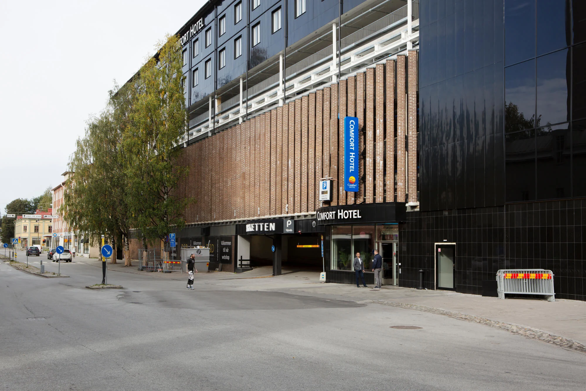 Hotel built from timber modules